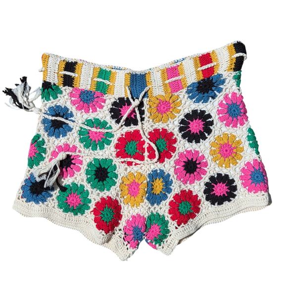 Farm Rio Multi Circles Crochet Shorts - Handmade Booty Short sz Large - Picture 4 of 11